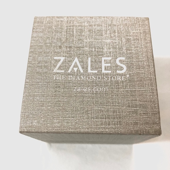 NIB 2MM Topaz Stud Earrings in White Gold - Picture 3 of 7